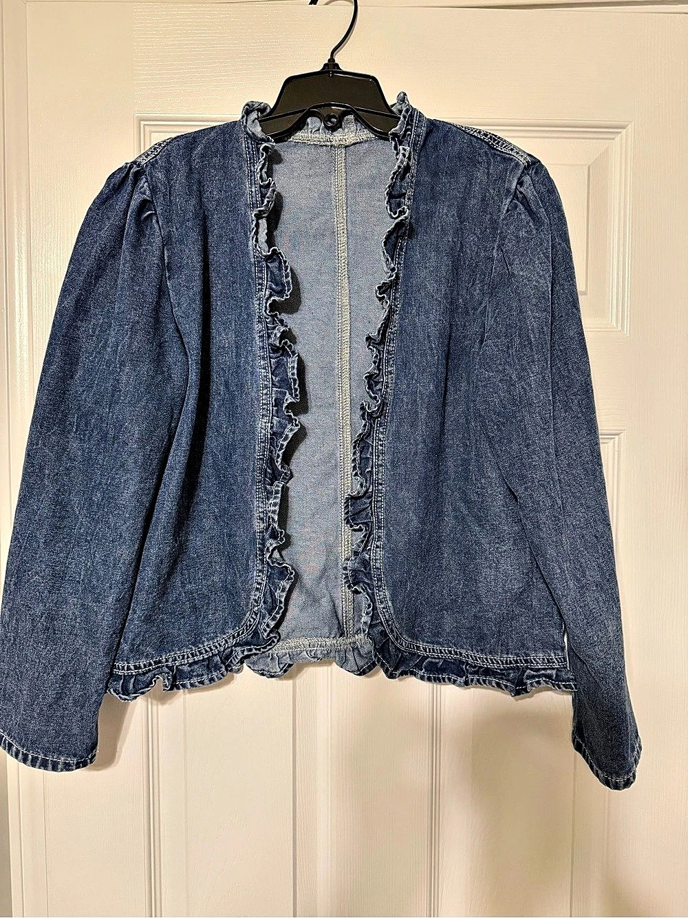 Women's Blue Denim Ruffle Jean Jacket Like New